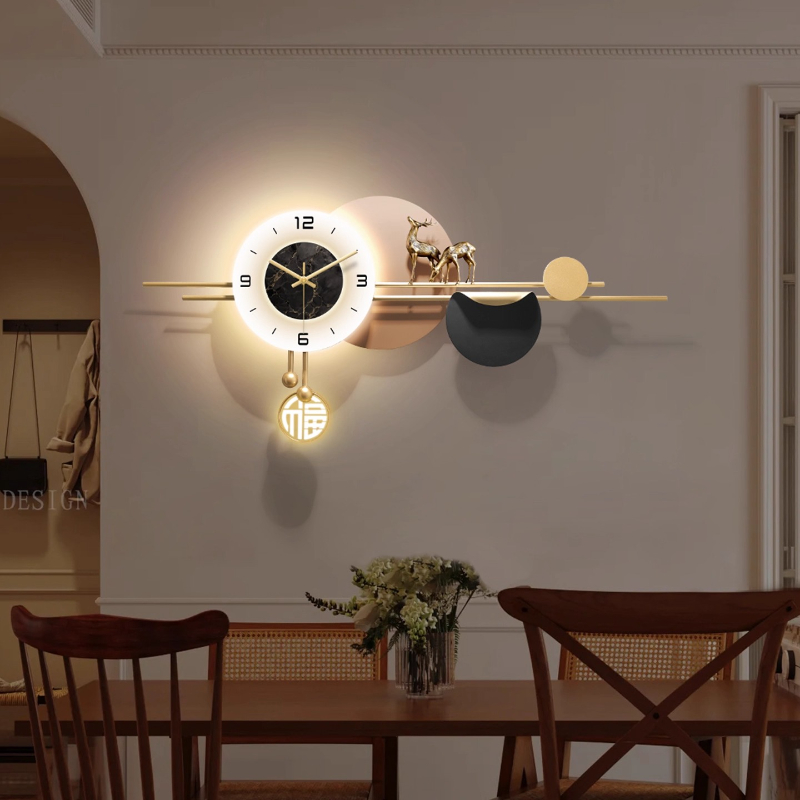 Luxury Lifestyle Homes - Zegary ścienne w stylu light luxury,